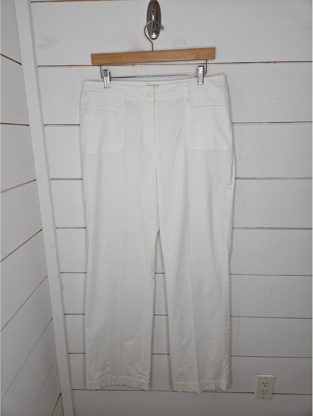 Chico's size 12 white straight leg pants. So cute! Nautical Sailor style